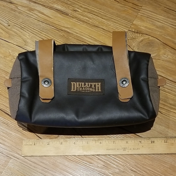 Duluth Trading Co Black and Brown Toiletry Bag with Leather Straps